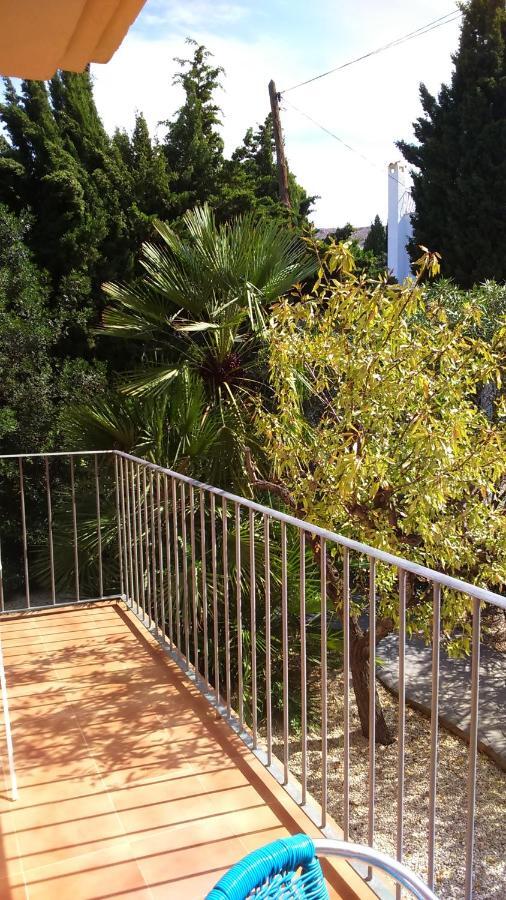 Apartamento con balcón